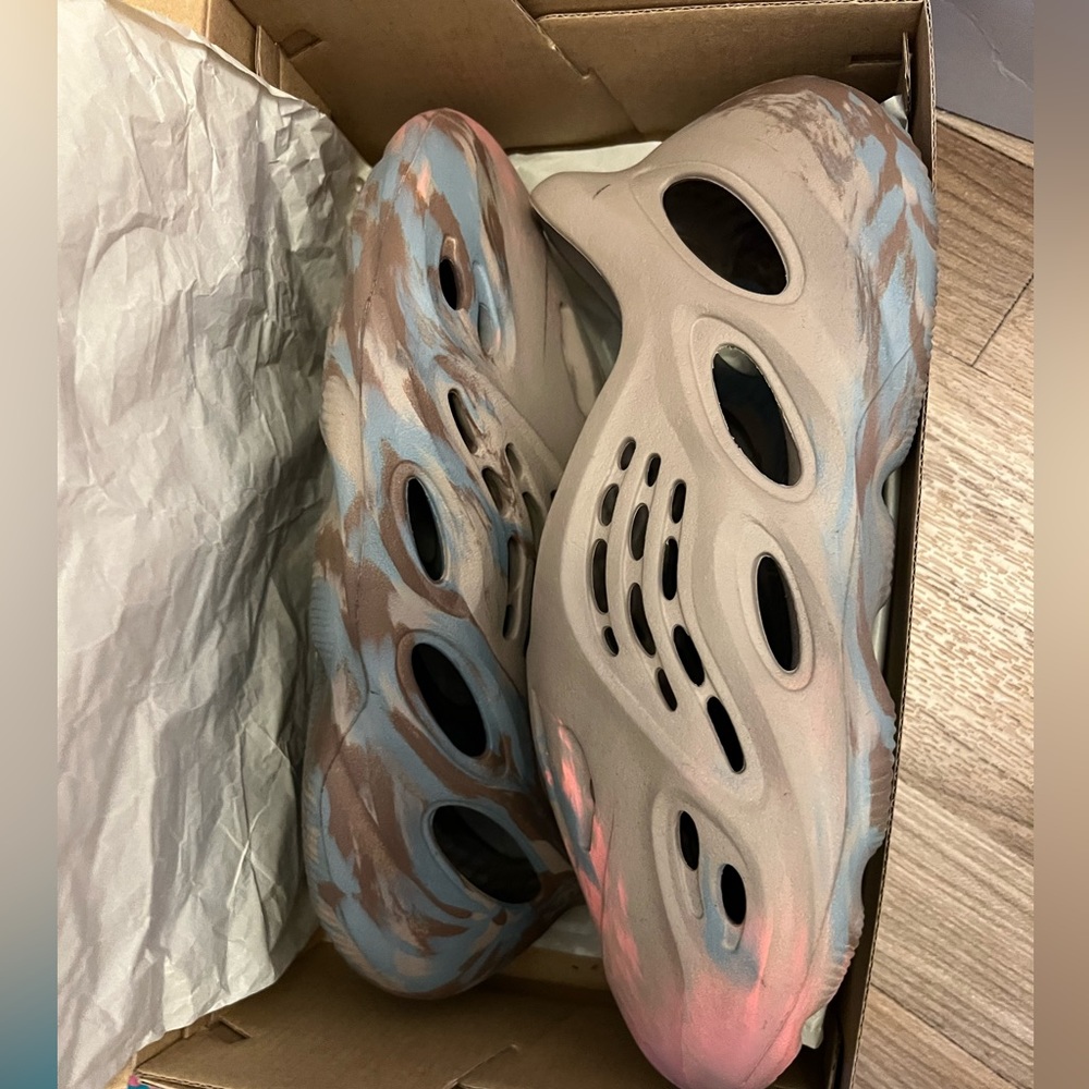 Yeezy foam runners